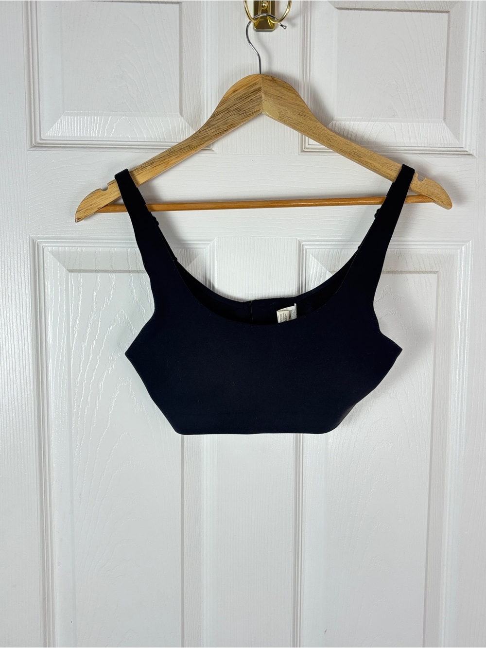 LULULEMON Black Padded Sports Bra Size 6 Scoop Neck Adjustable Strap
